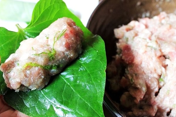 chả cá thác lác cuốn lá lốt