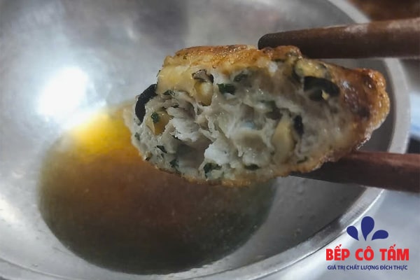 Chả ốc lá lốt tía tô